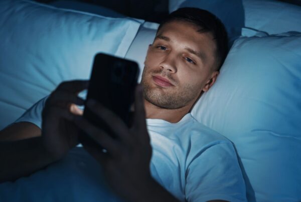 O patrão pode exigir resposta do colaborador fora do expediente de trabalho?